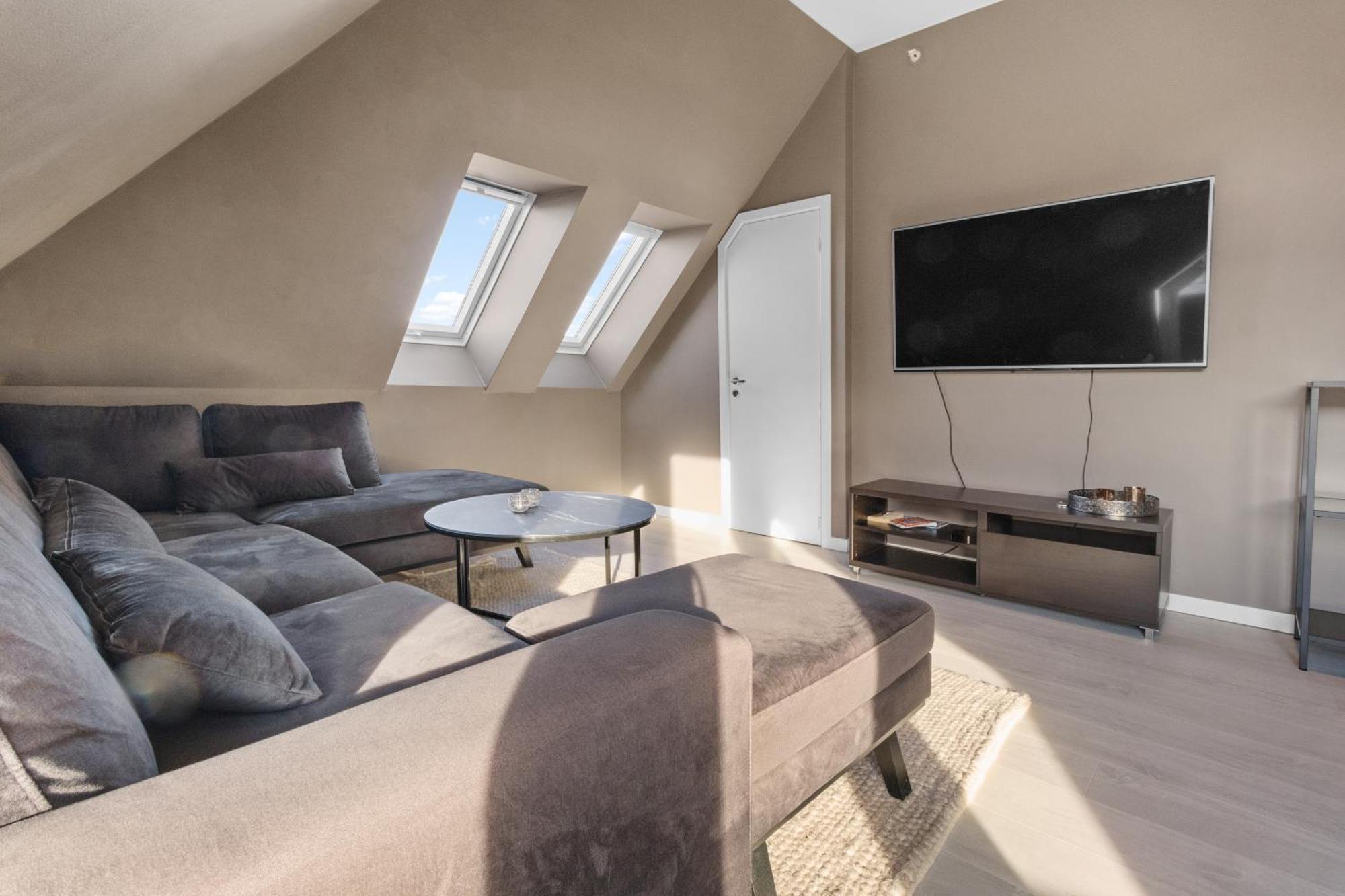 Penthouse In Apartment